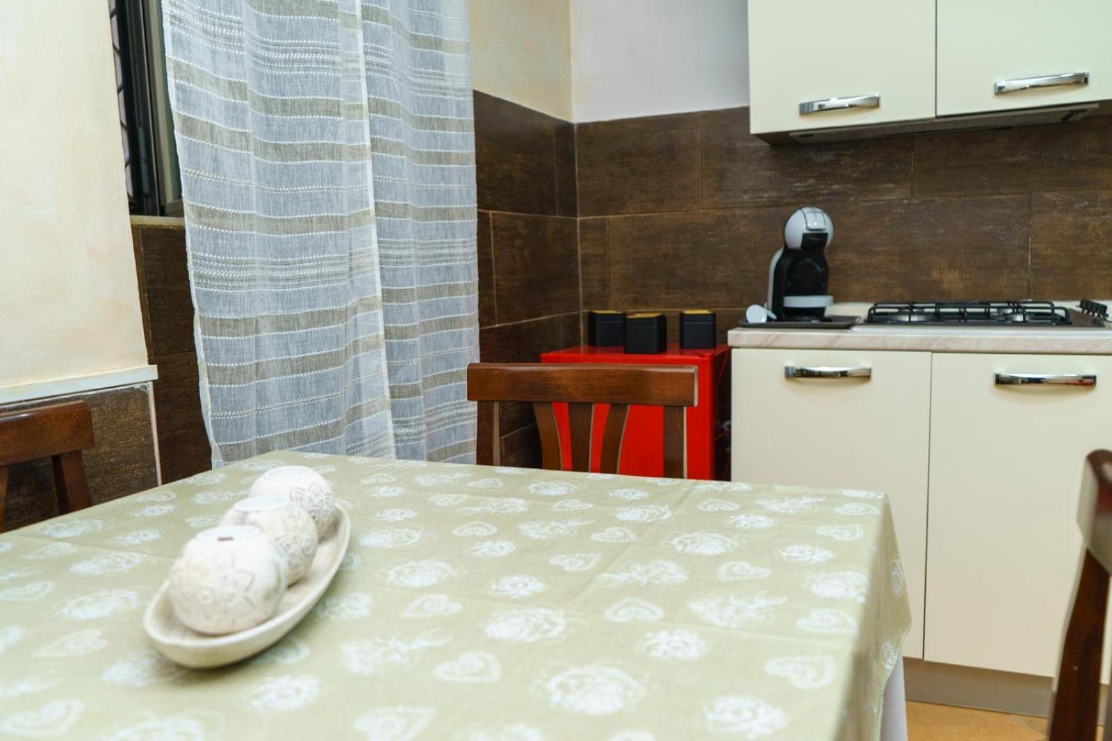 Apartment Emme House *